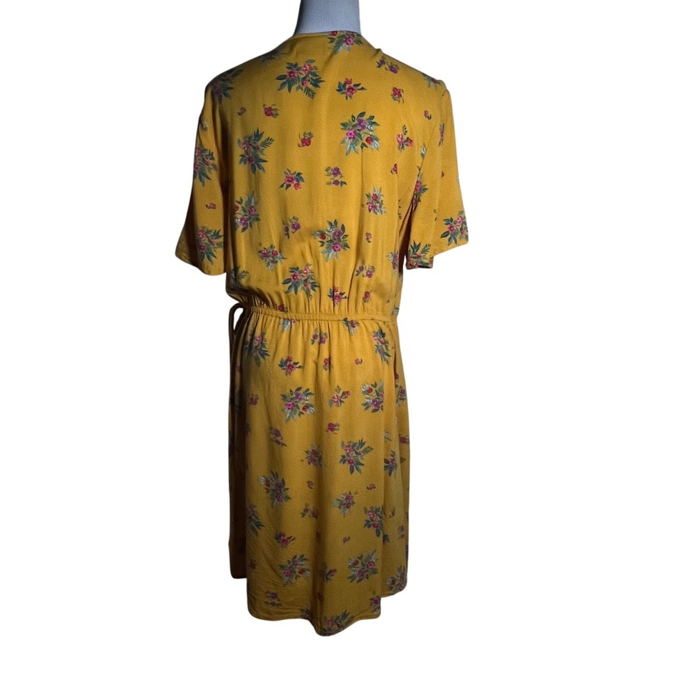 Peyton & Parker Wrap Dress Women L Yellow Floral Flutter Sleeve V-Neck Rayon - Picture 3 of 9
